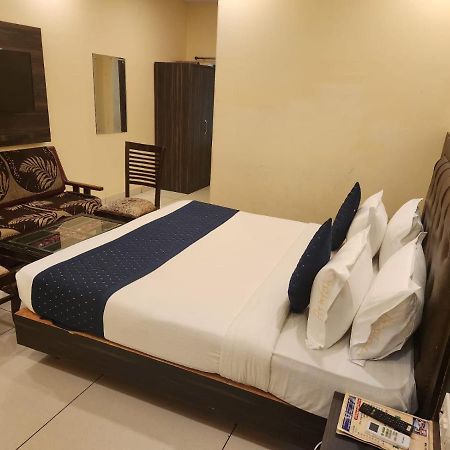 Hotel City Lite Delhi ニューデリー エクステリア 写真